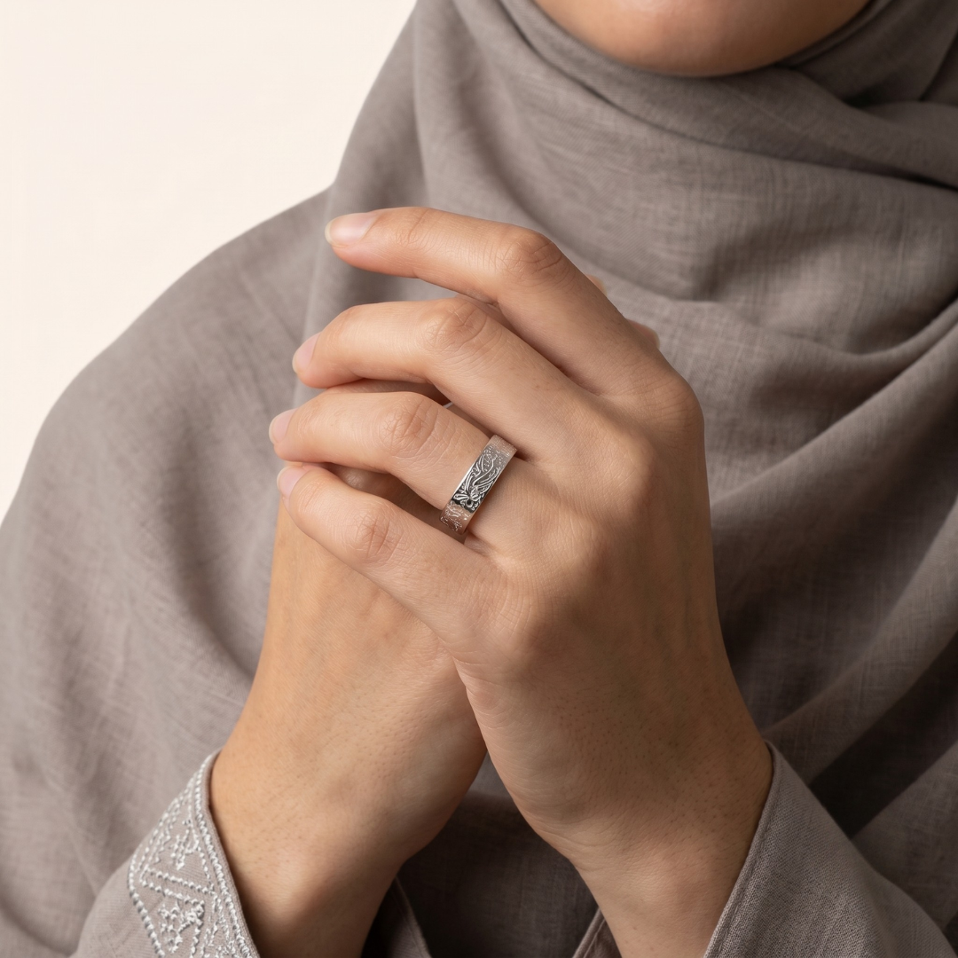 Noor Band Ring